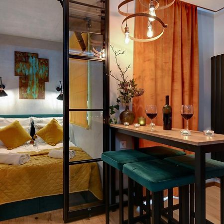 Doki Living & Foodhall By Downtown Apartments Gdańsk Eksteriør billede