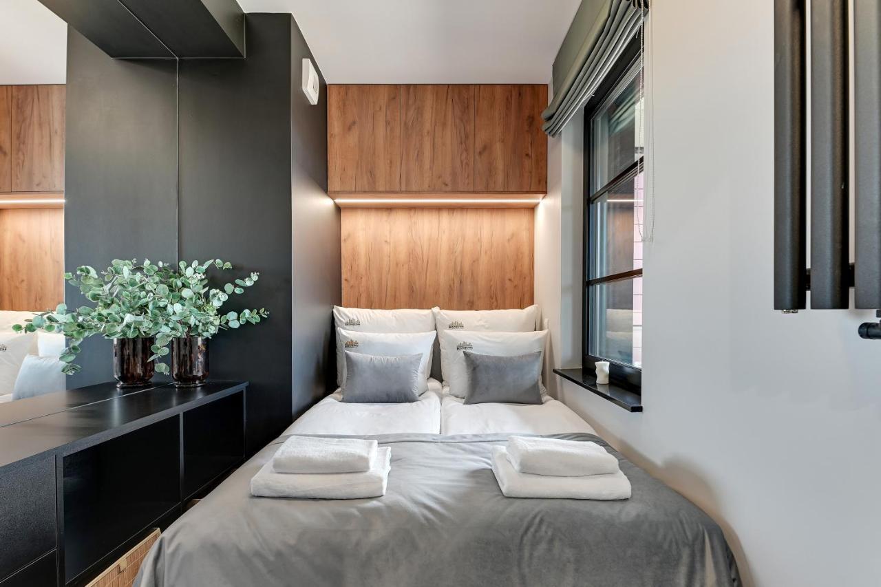 Doki Living & Foodhall By Downtown Apartments Gdańsk Eksteriør billede
