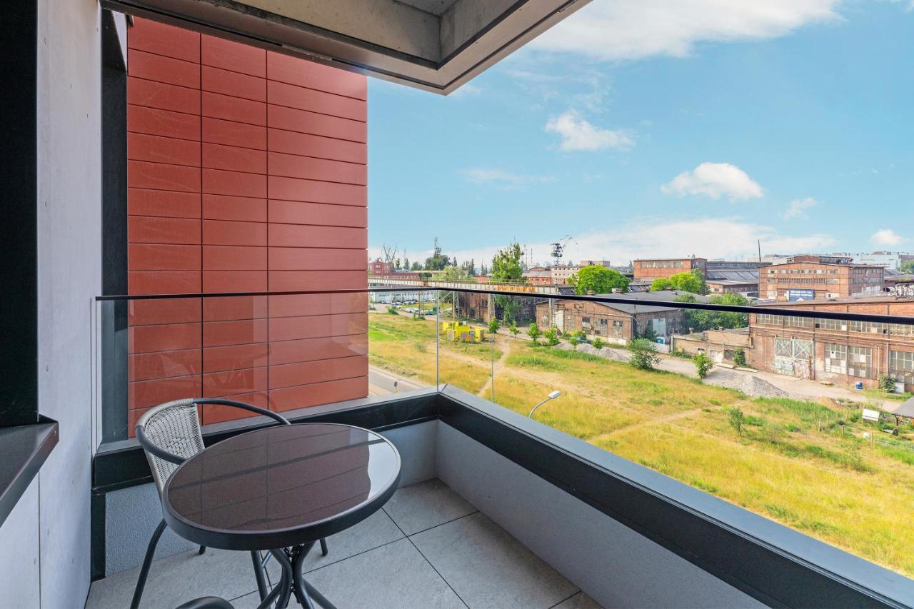 Doki Living & Foodhall By Downtown Apartments Gdańsk Eksteriør billede