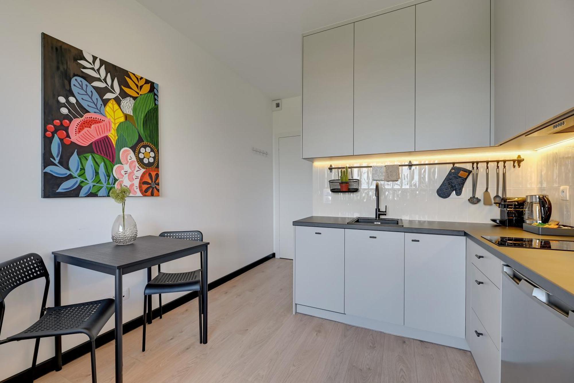 Doki Living & Foodhall By Downtown Apartments Gdańsk Eksteriør billede